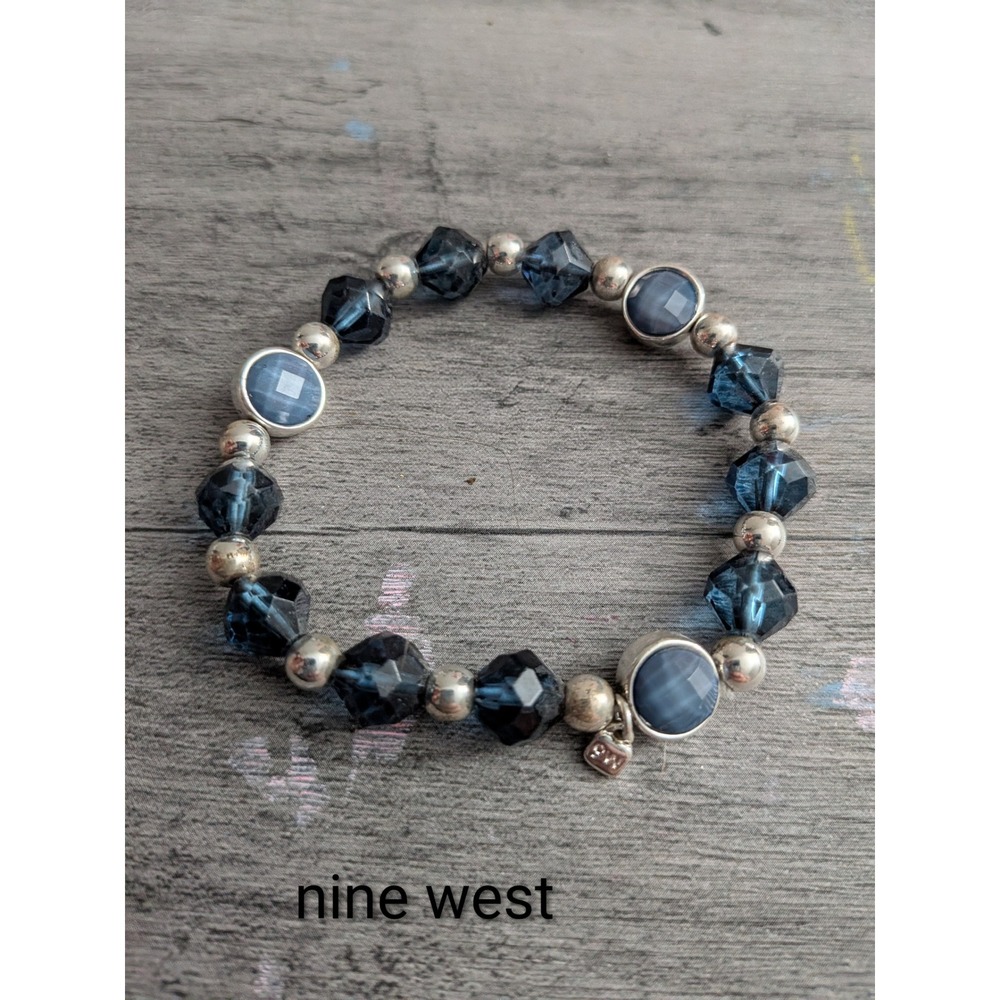 Nine West Navy Blue Crystal Beaded Stretch Bracelet Silver Tone Heart Charm